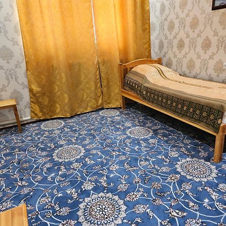 Western House Bed & Breakfast Qorowul Екстериор снимка