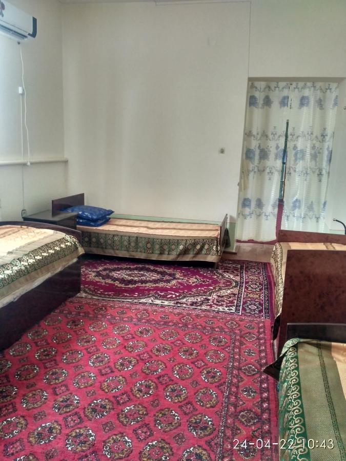 Western House Bed & Breakfast Qorowul Екстериор снимка