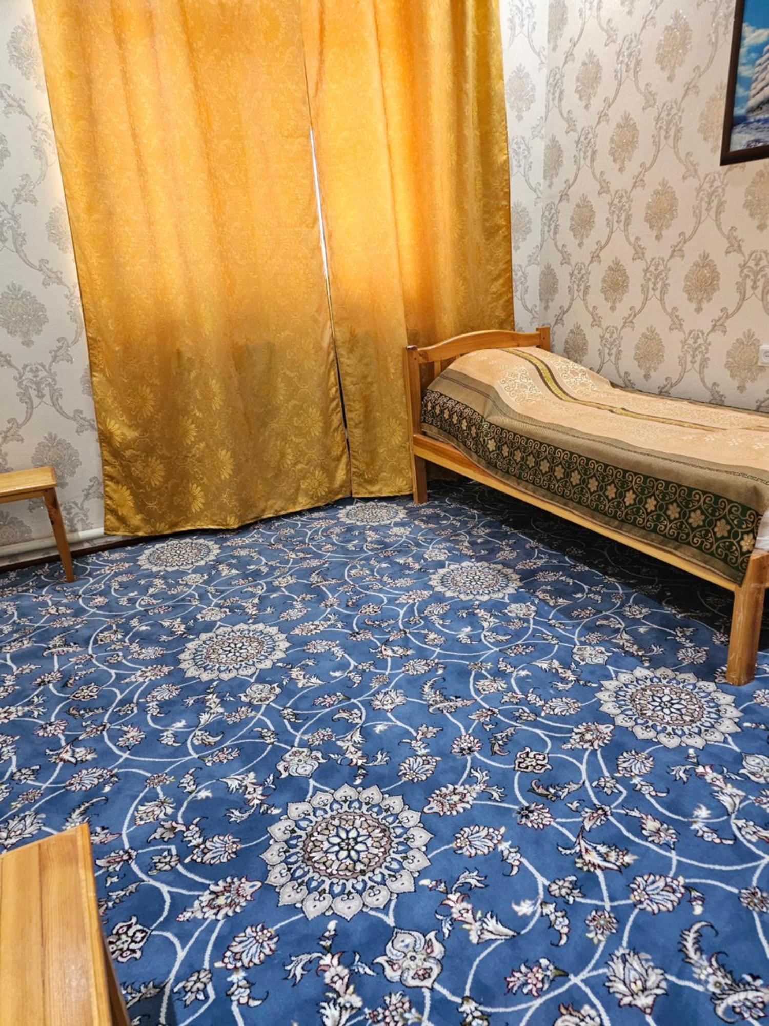 Western House Bed & Breakfast Qorowul Екстериор снимка