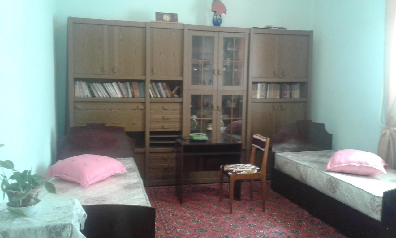 Western House Bed & Breakfast Qorowul Екстериор снимка