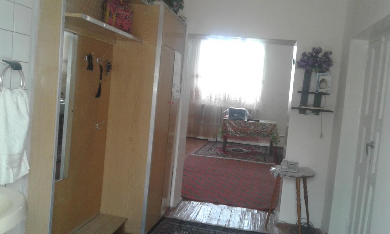 Western House Bed & Breakfast Qorowul Екстериор снимка